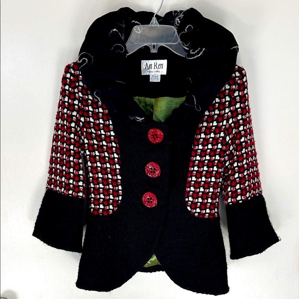 An Ren Black and Red Jacket, trendy, NEW, Fun, size Small